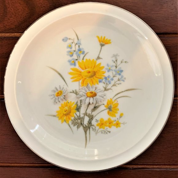 Marsh Marigold Fanci Florals Collection Japan Porcelain China Salad Plate 7.5 in - Picture 2 of 3